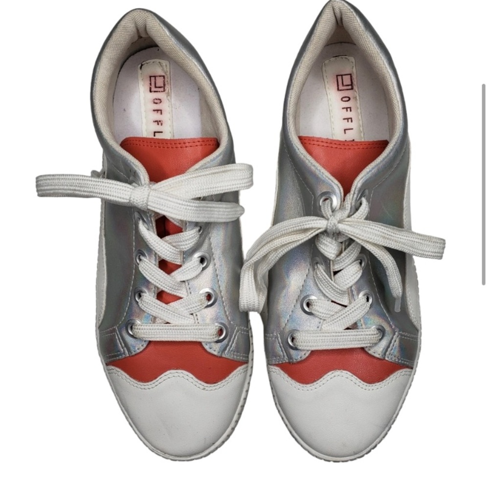 OFFLINE | Low Top Metallic Silver Coral Lace Up Platform Sneakers Women's 9